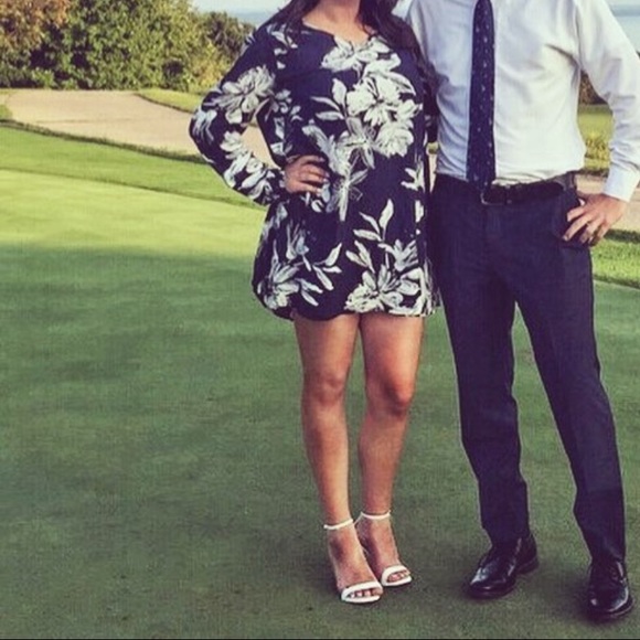 Lulu’s | Long Sleeve Navy and White Floral Dress - Picture 2 of 8